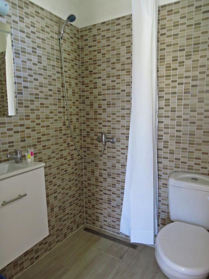 Loukas Beach Rooms Kiotari Eksteriør bilde