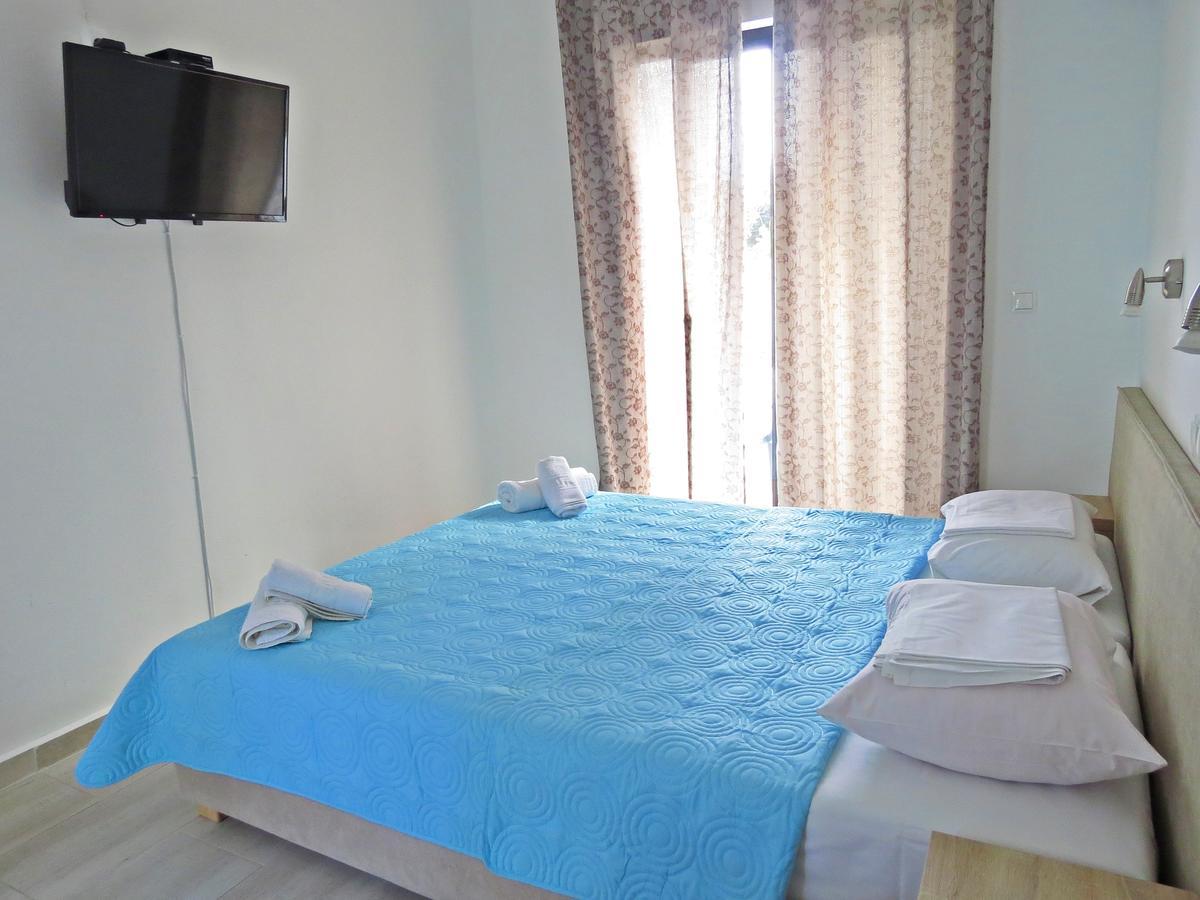 Loukas Beach Rooms Kiotari Eksteriør bilde