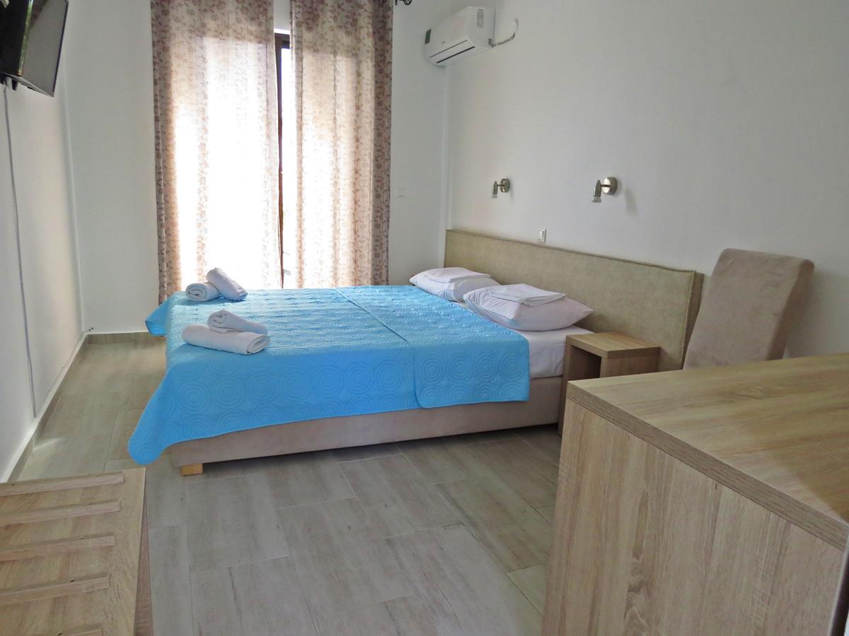 Loukas Beach Rooms Kiotari Rom bilde