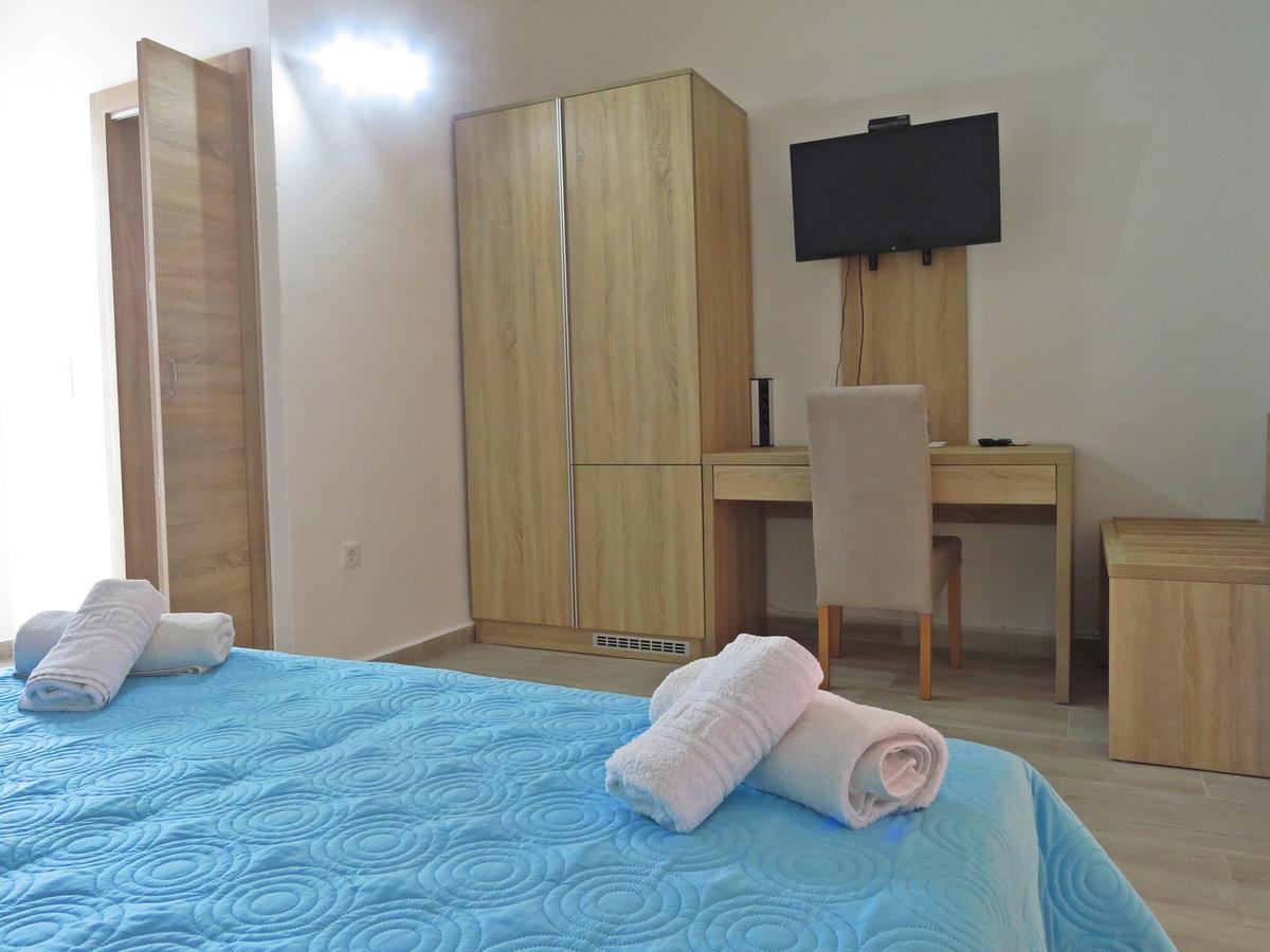 Loukas Beach Rooms Kiotari Eksteriør bilde